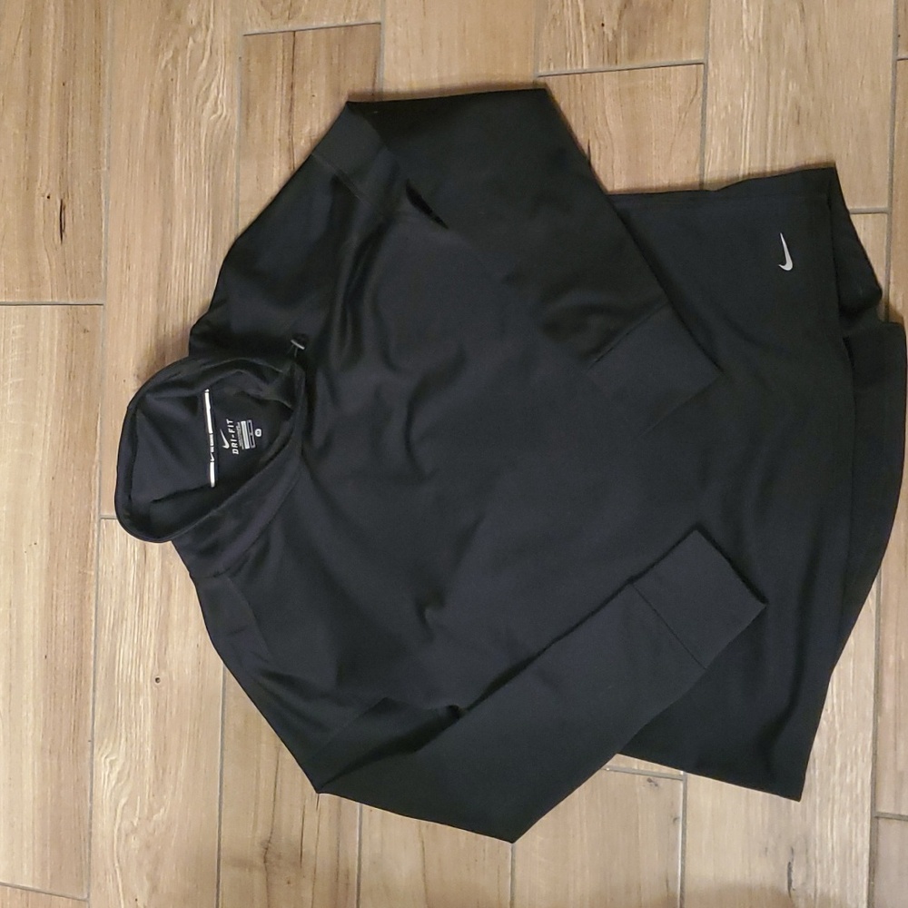 Nike Running cowlneck sweatshirt size medium black. Excellent condition!